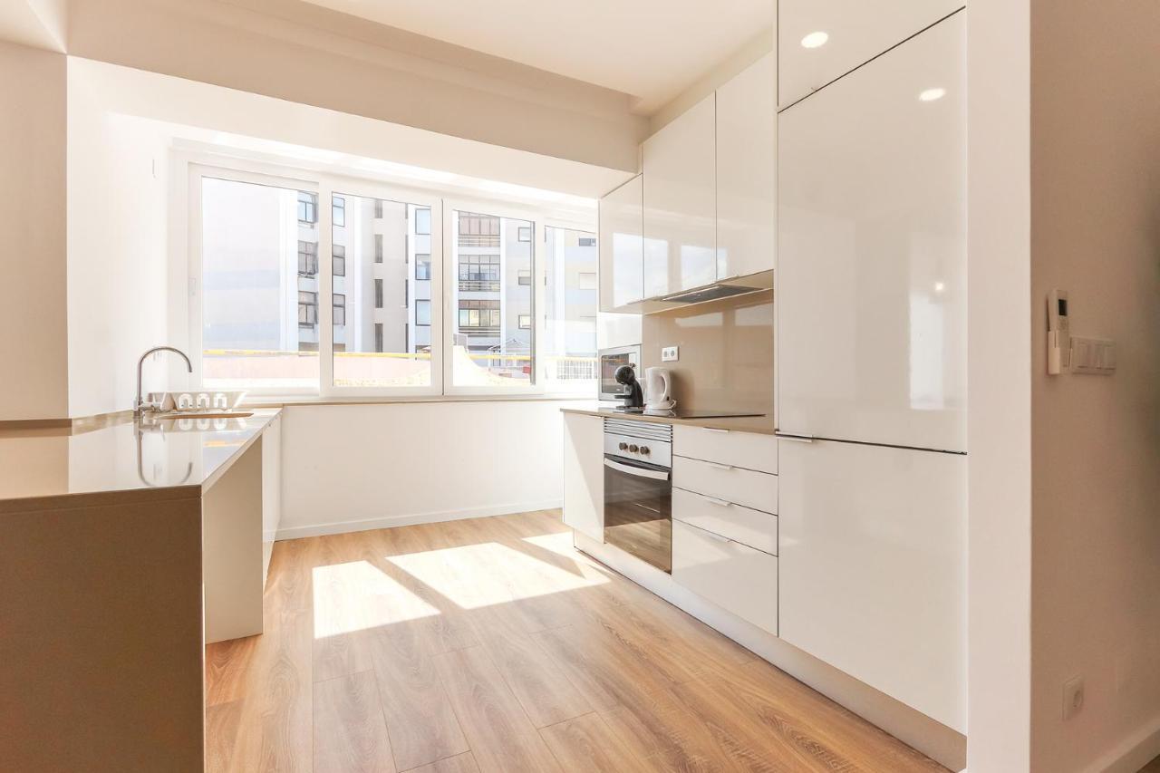 Vita Portucale ! Costa Da Caparica Sunny Design Apartment ภายนอก รูปภาพ